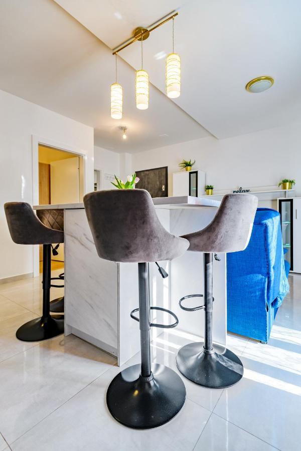 Holiday Apartment Zadar - With Summer Balcony And Parking 외부 사진